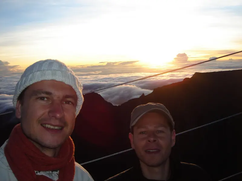 Un selfie à l’aube, au-dessus des nuages
