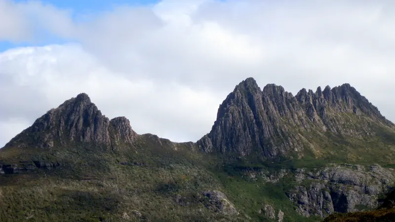 Les pics acérés du Cradle Mountain